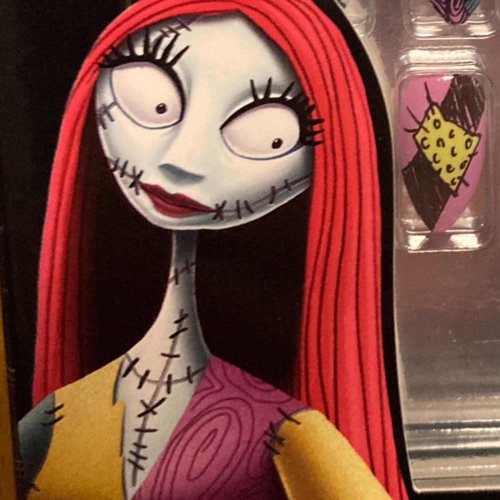 New Nightmare before Christmas Makeup Set.  Sold - Picture 4 of 13